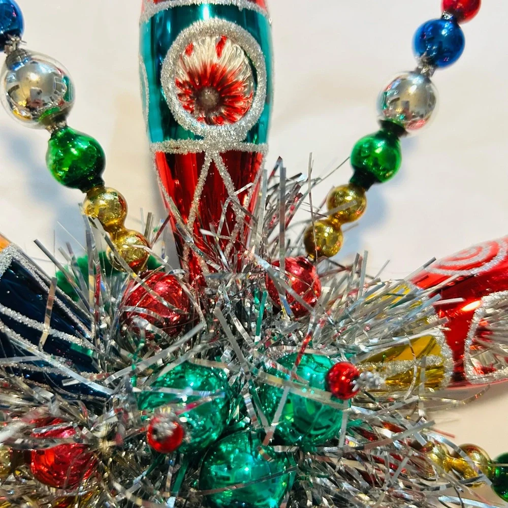 Tree topper Vintage repurposed Colorful Holiday Christmas tree topper - Picture 3 of 7